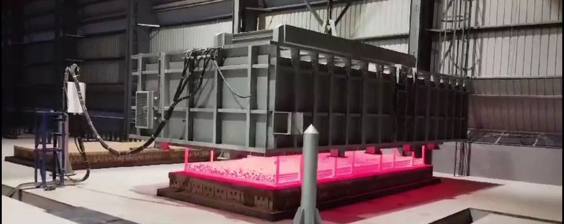 BELL TYPE FURNACE